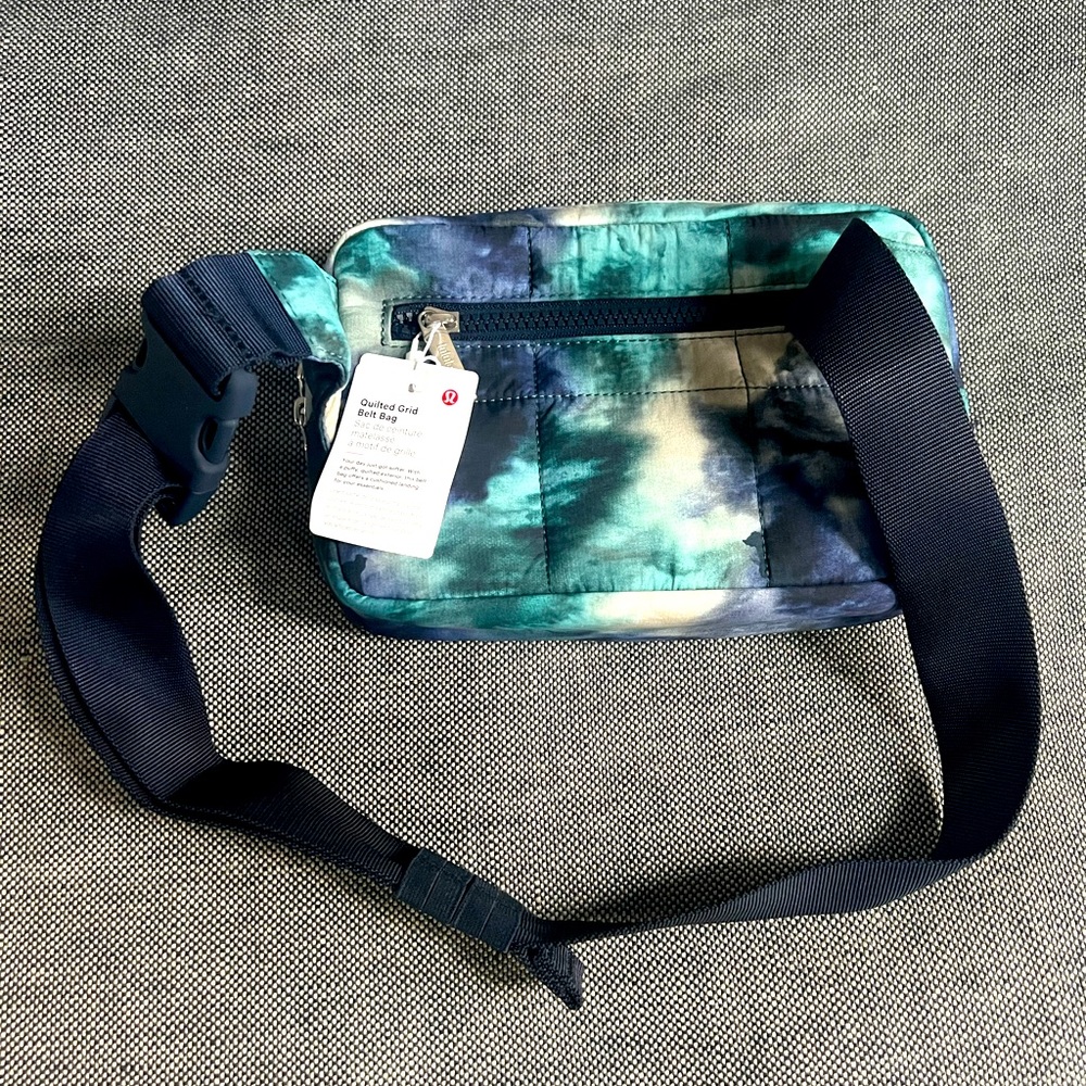 LULULEMON Quilted Grid Belt Bag - Picture 6 of 8